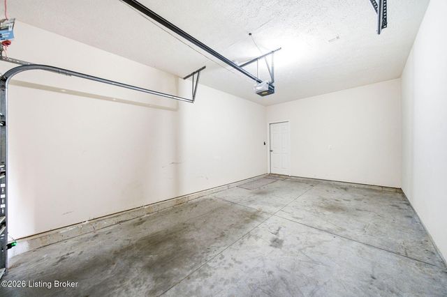 9606 Preston Spring Dr 203, Louisville, KY 40229
