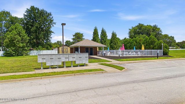 9606 Preston Spring Dr 203, Louisville, KY 40229