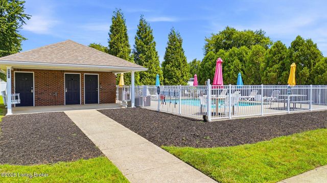 9606 Preston Spring Dr 203, Louisville, KY 40229