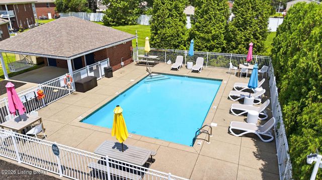 9606 Preston Spring Dr 203, Louisville, KY 40229