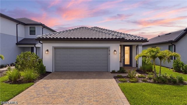 1879 Sierra CT, Naples, FL 34120
