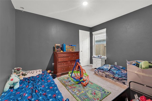 322 Pickwick Gardens Lane, Magnolia, TX 77354