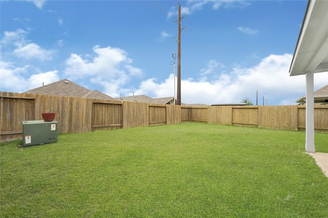 322 Pickwick Gardens Lane, Magnolia, TX 77354