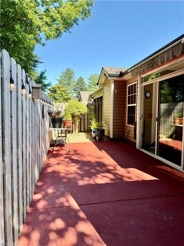 148 Wyndham Court, High Point, NC 27265