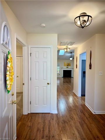 148 Wyndham Court, High Point, NC 27265