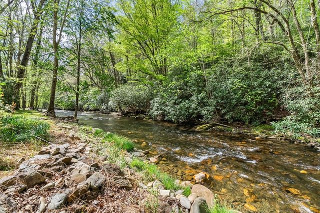 509 Slate Stone Lane, Hayesville, NC 28904