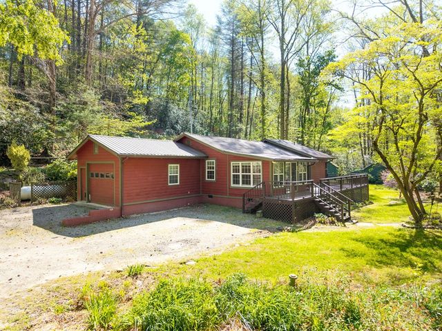 509 Slate Stone Lane, Hayesville, NC 28904