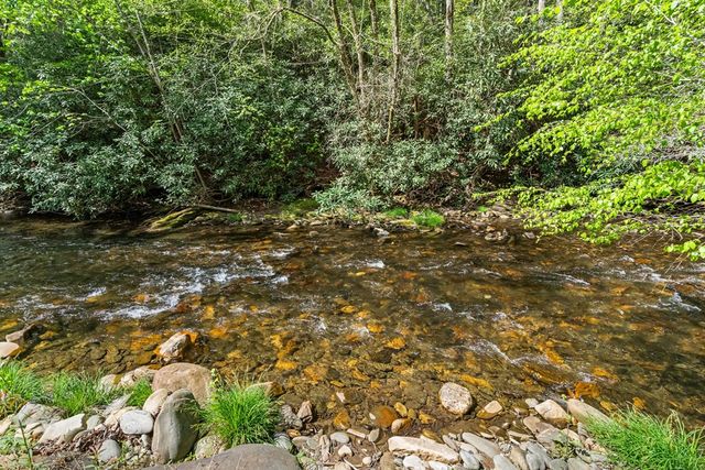 509 Slate Stone Lane, Hayesville, NC 28904