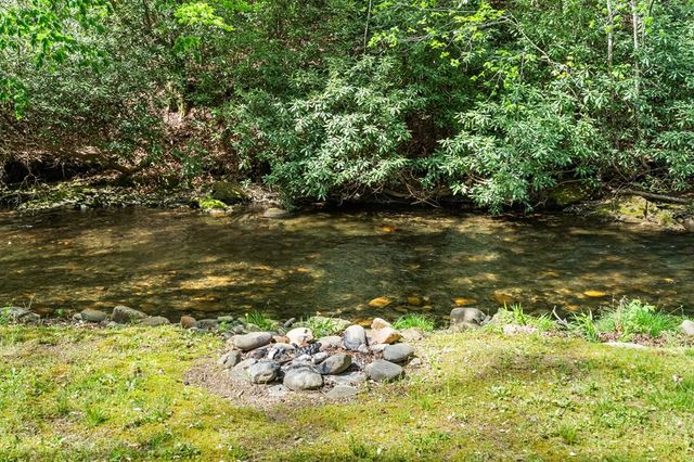 509 Slate Stone Lane, Hayesville, NC 28904