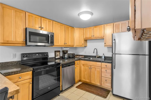 969 S Pearl Street 103, Denver, CO 80209