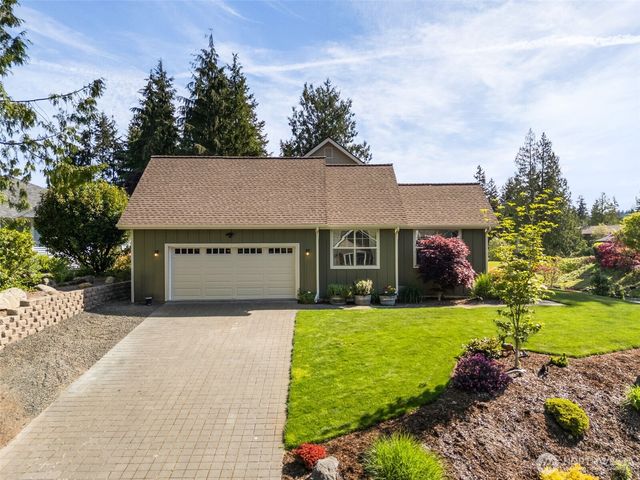 20 Dunsmuir Road, Port Ludlow, WA 98365