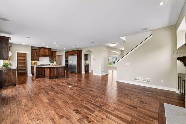 2444 Woods Drive, Victoria, MN 55386