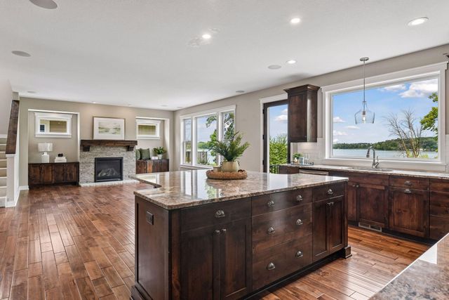 2444 Woods Drive, Victoria, MN 55386
