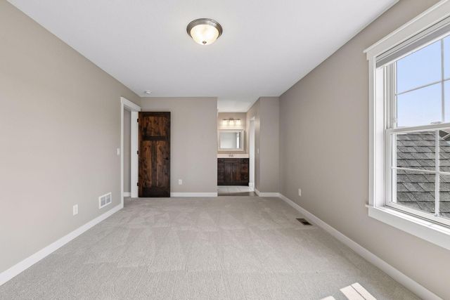 2444 Woods Drive, Victoria, MN 55386