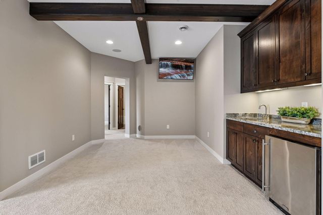2444 Woods Drive, Victoria, MN 55386