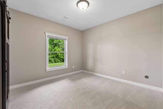 2444 Woods Drive, Victoria, MN 55386