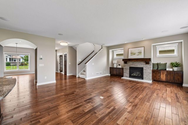 2444 Woods Drive, Victoria, MN 55386