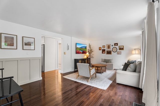 676 West St, Uxbridge, MA 01569