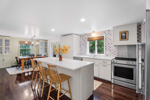 676 West St, Uxbridge, MA 01569