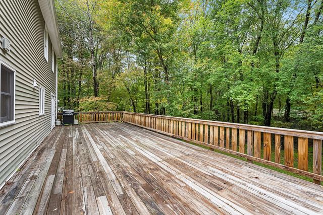 676 West St, Uxbridge, MA 01569