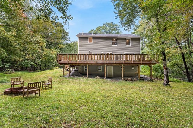 676 West St, Uxbridge, MA 01569