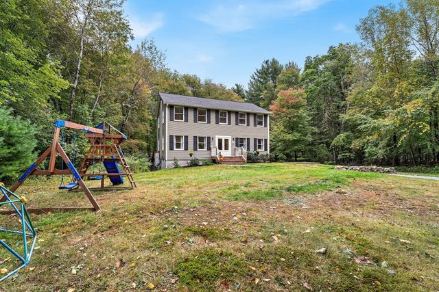 676 West St, Uxbridge, MA 01569