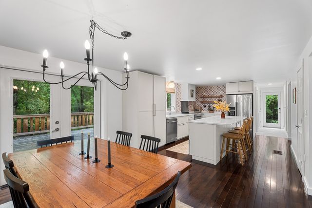 676 West St, Uxbridge, MA 01569