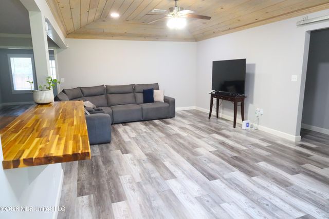 67 Willowbrook Lane, Brandon, MS 39042