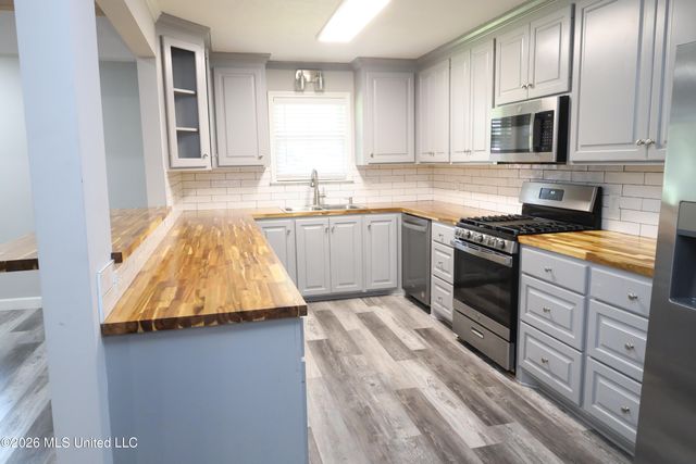 67 Willowbrook Lane, Brandon, MS 39042