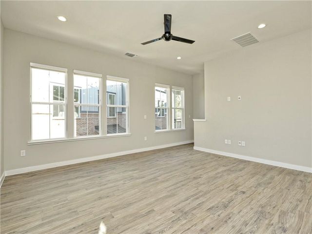 3809 Valley View RD 15, Austin, TX 78704