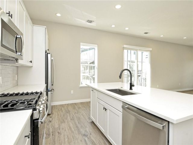 3809 Valley View RD 15, Austin, TX 78704