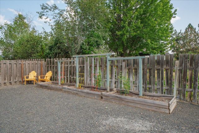 3111 E Angela Ct, Spokane, WA 99223