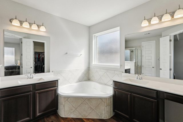 224 Rocky Spot DR, Austin, TX 78737