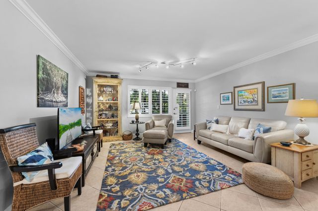 1920 NE 1st Terrace 116h, Wilton Manors, FL 33305