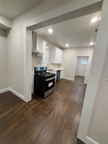 620 S Willomet Avenue, Dallas, TX 75208