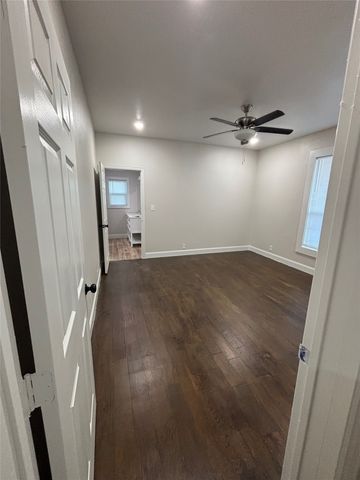 620 S Willomet Avenue, Dallas, TX 75208