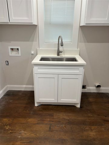 620 S Willomet Avenue, Dallas, TX 75208