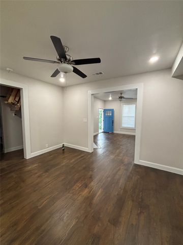 620 S Willomet Avenue, Dallas, TX 75208