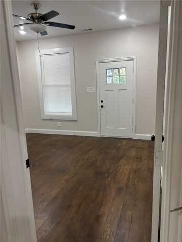 620 S Willomet Avenue, Dallas, TX 75208