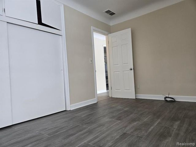 6927 Janet Street, Taylor, MI 48180