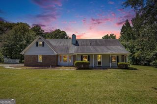 223 Chateau Drive, Fayetteville, GA 30214