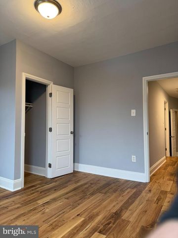 1817 N TAYLOR ST, Philadelphia, PA 19121