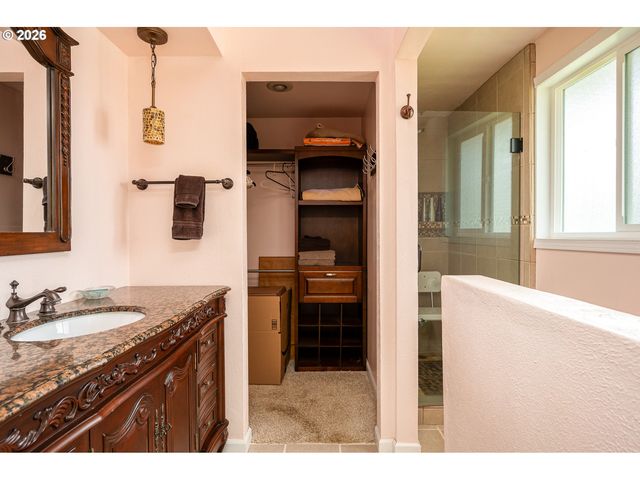 4558 TREESIDE Ct, Salem, OR 97305