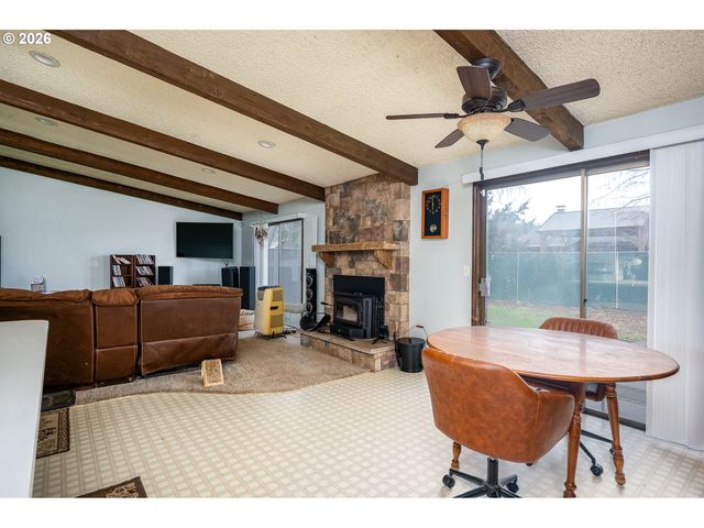 4558 TREESIDE Ct, Salem, OR 97305