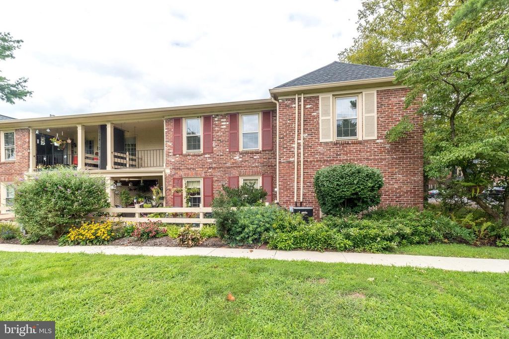 115 MACKLENBURG DR #L 20G, BLUE BELL, PA 19422 — exterior