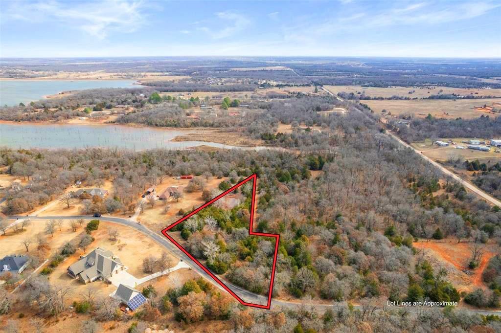 114 Timber Lake Drive, Mcloud, OK 74851