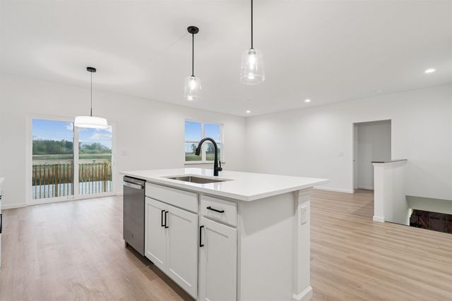 4528 Sonoma Drive, Cedar Falls, IA 50613