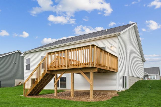 4528 Sonoma Drive, Cedar Falls, IA 50613