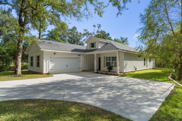 2 Coweta Road, Cantonment, FL 32533