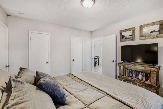 1710 Minnesota Lane N, Plymouth, MN 55447